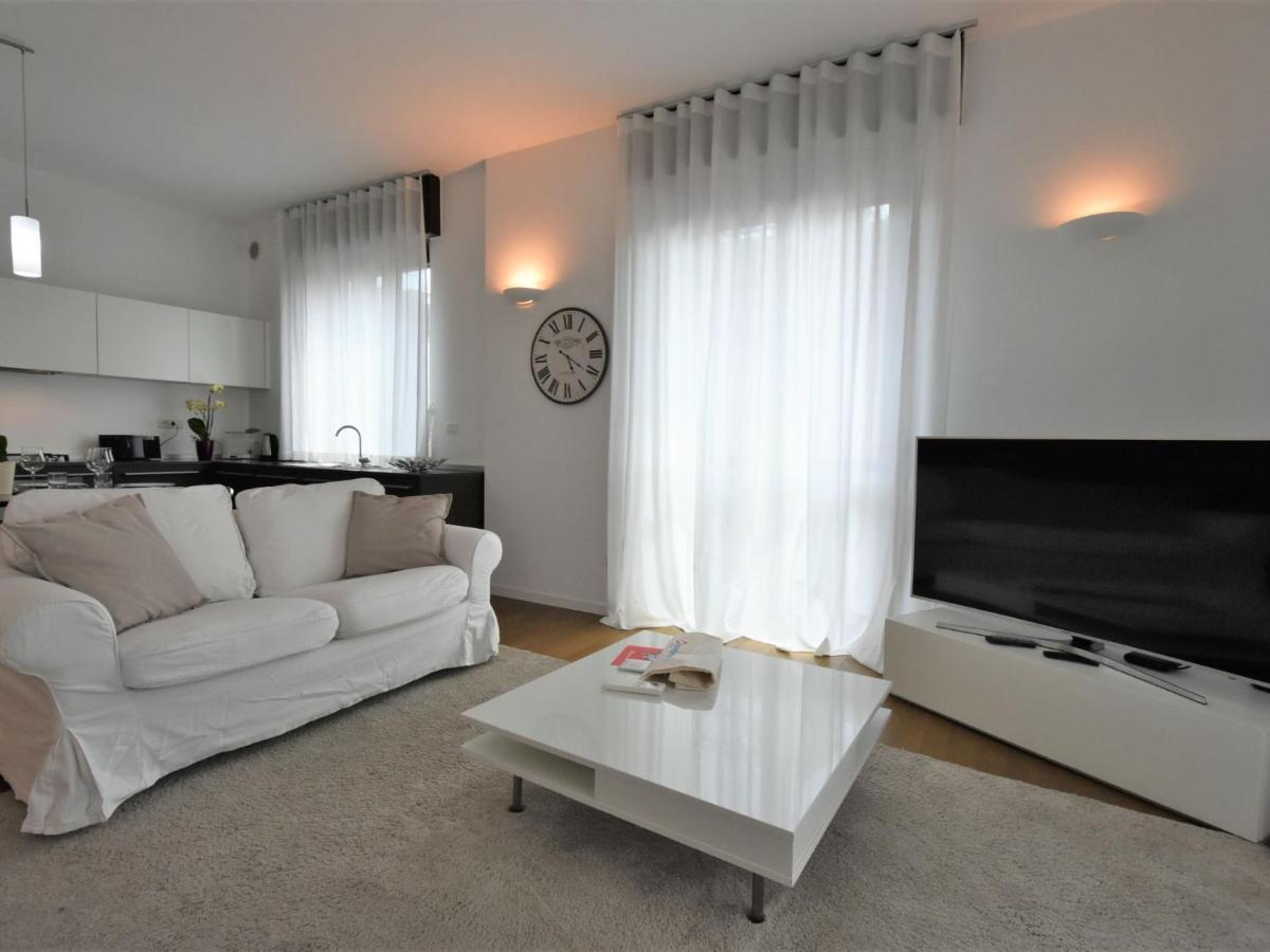 Apartment Corso Genova By Interhome *